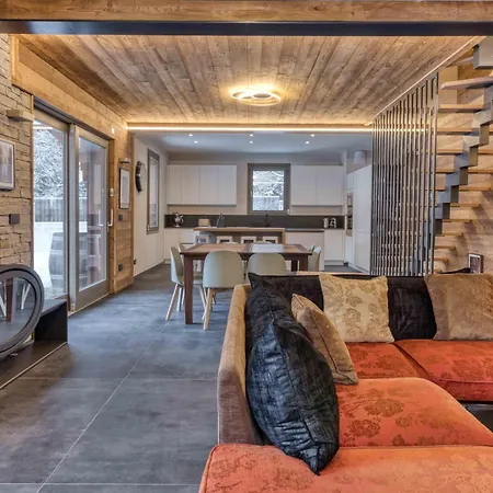 Luxurious Verney - 8 People שאמוני