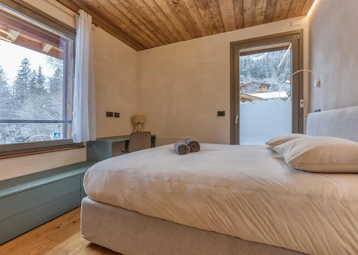 Luxurious Verney - 8 People