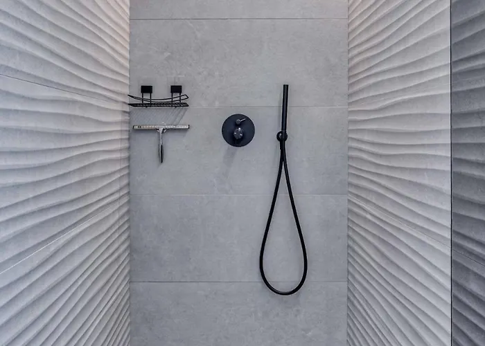 Luxurious Verney - 8 People Chalet Chamonix